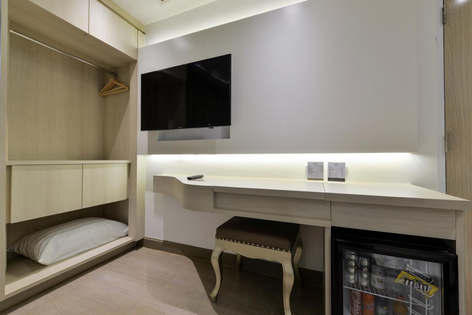 Отель Syama Mansion Sukhumvit Бангкок Экстерьер фото